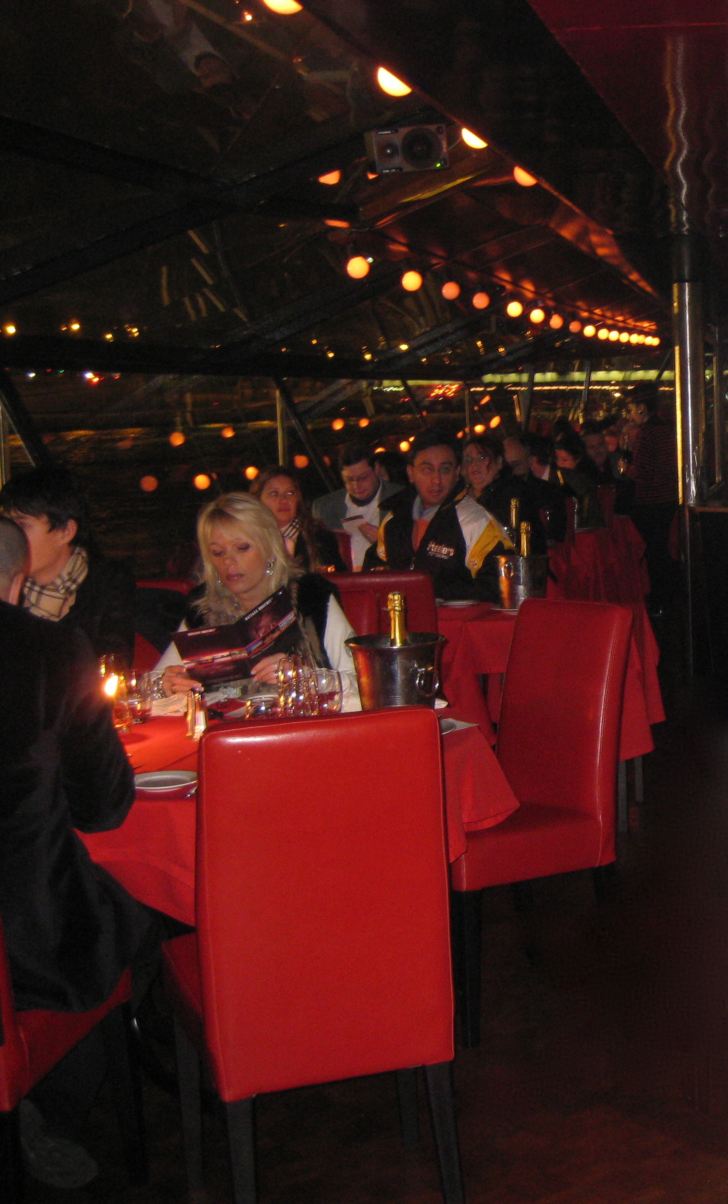Bateau Mouche dinner cruise in Paris