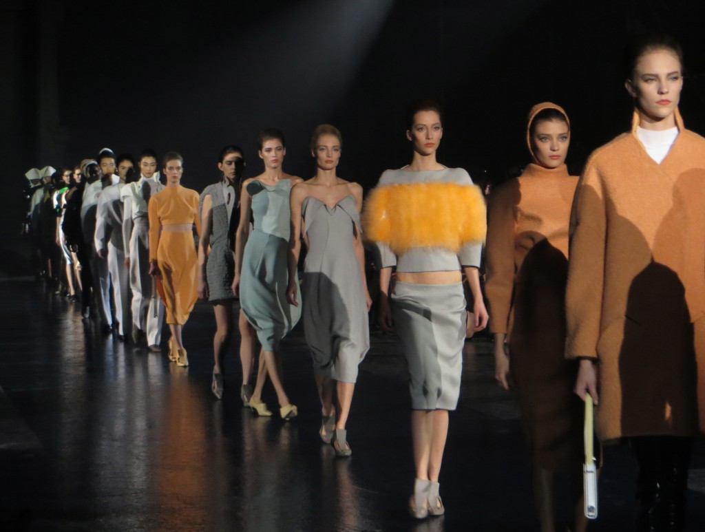 Mugler, Fashionshow in Paris, - Agent luxe blog