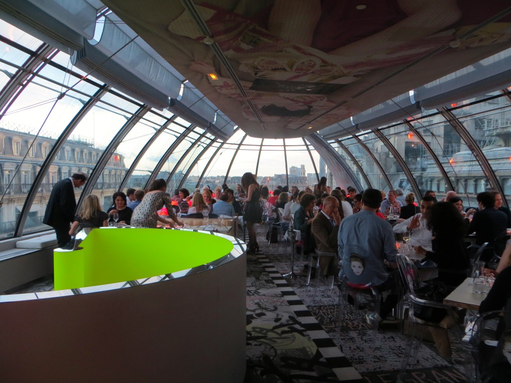 Kong, Costes Restaurant with view to the Seine