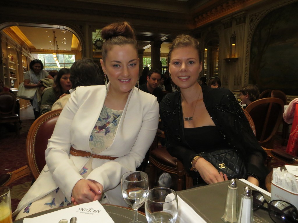 Shev Kelly (make up artist) and Julie Johansen (blogger about luxury)