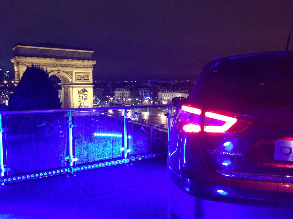 Nissan Rooftopping exhibition Paris 