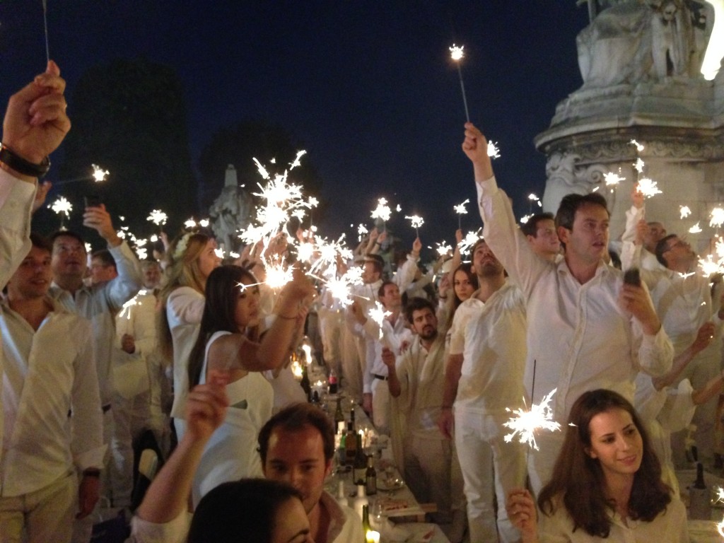 Diner en blanc Paris 2014