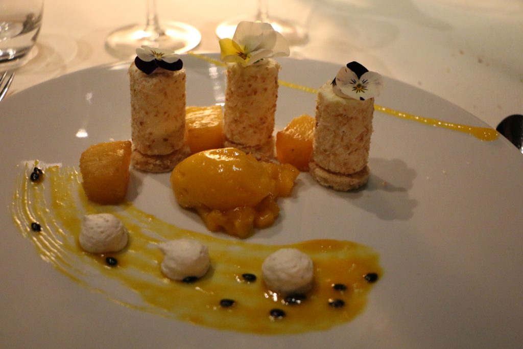 Les Ombres restaurant Paris