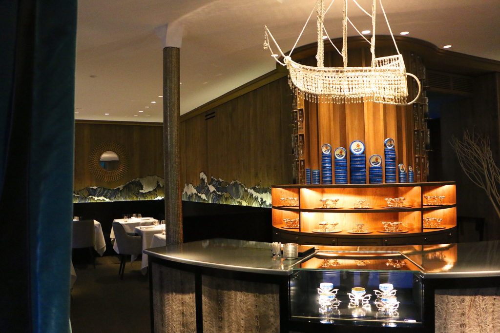 Petrossian caviar restaurant paris