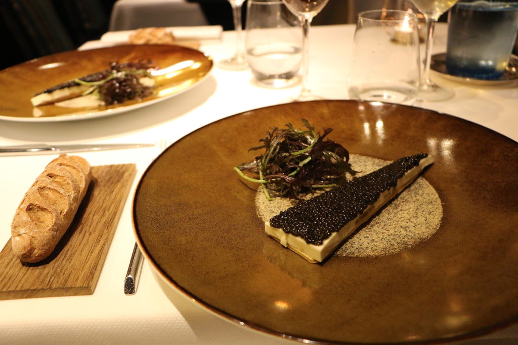 Petrossian caviar restaurant paris